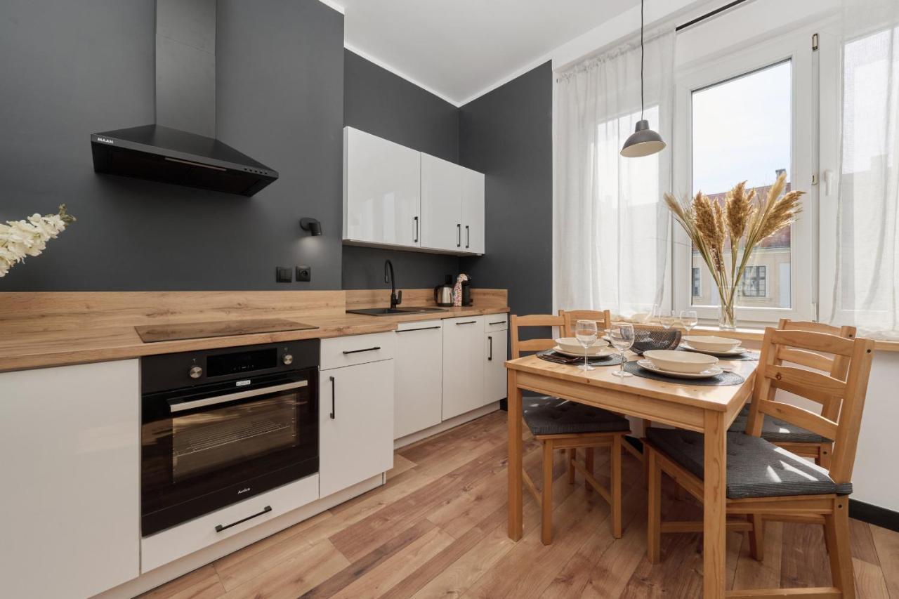 Apartmán Norwida With Balcony Downtown By Renters